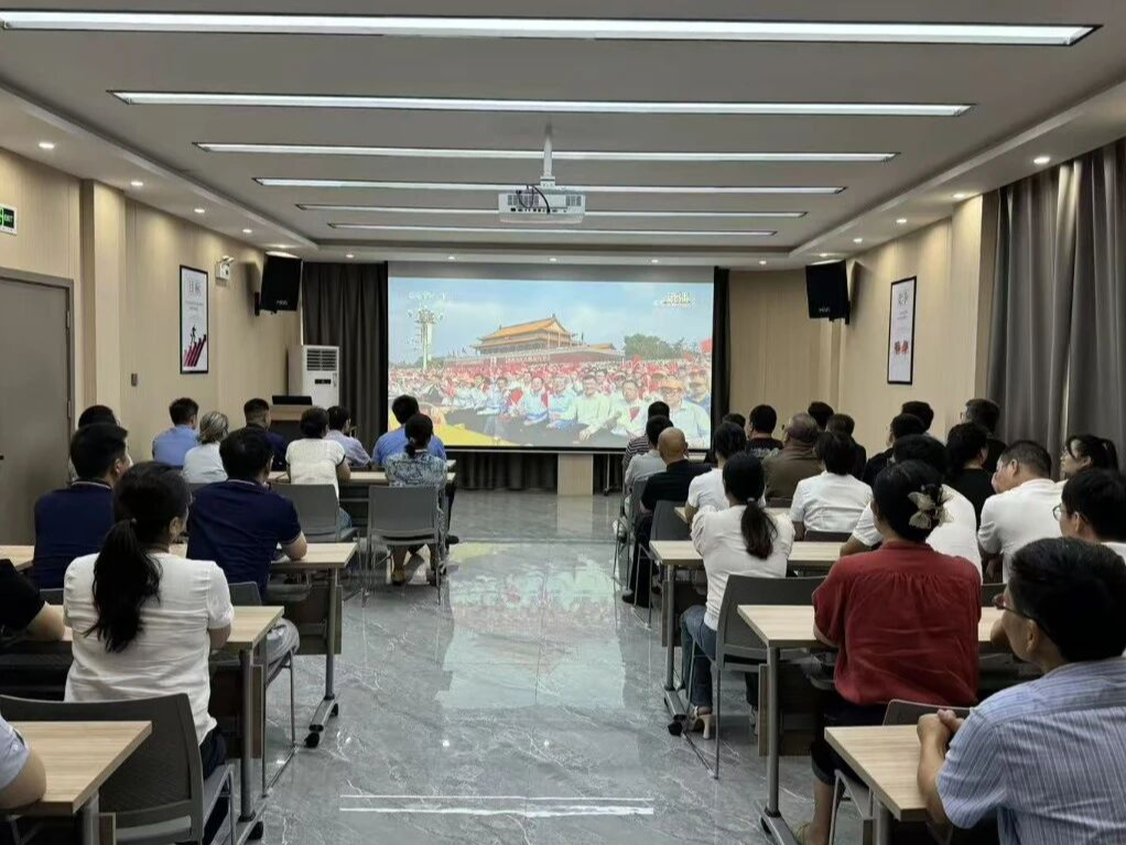 銘記歷史，開創(chuàng)未來——新余銀龍水務(wù)設(shè)備有限公司組織員工觀